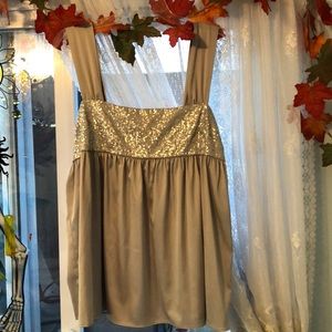 Lovely Silver Gray sequins and silky sateen SOFT baby doll top by NY& Co. sz 14